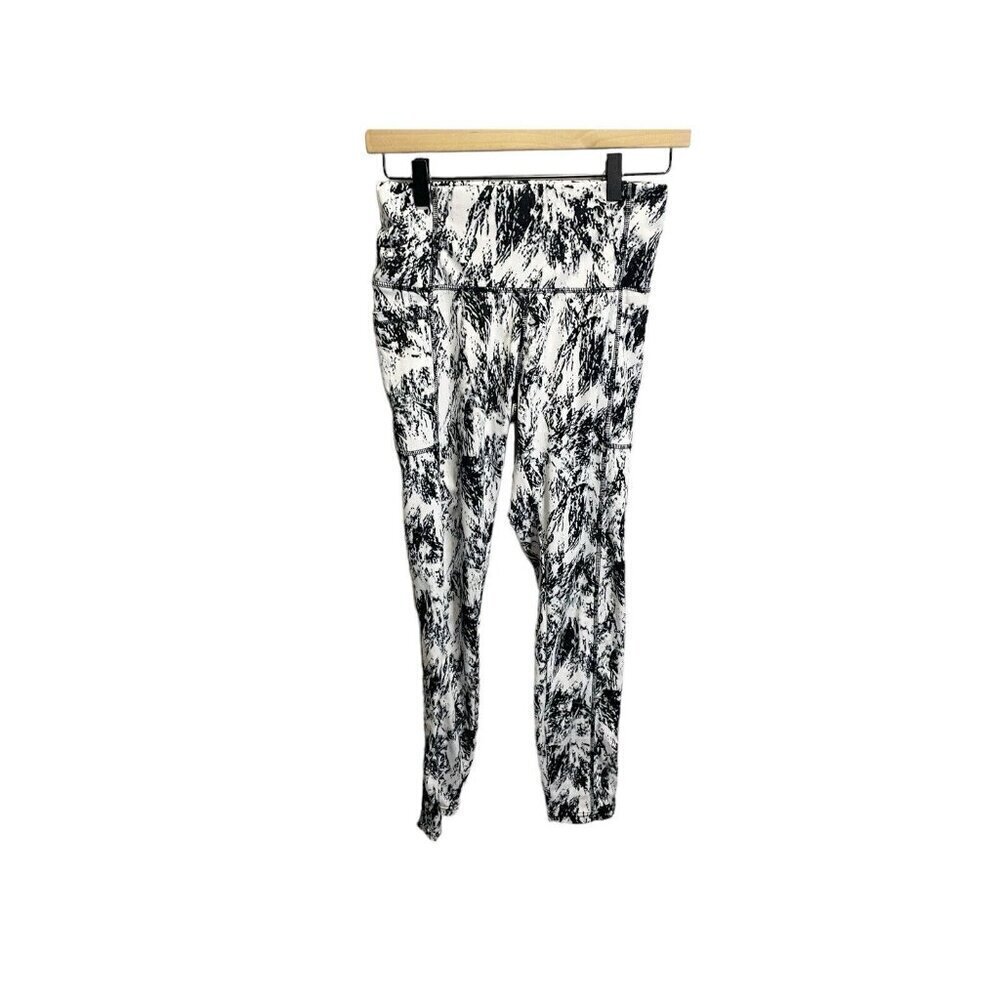 Yuna Size S/M‎ Side Pocket Splatter Leggings Black White Athletic Sporty